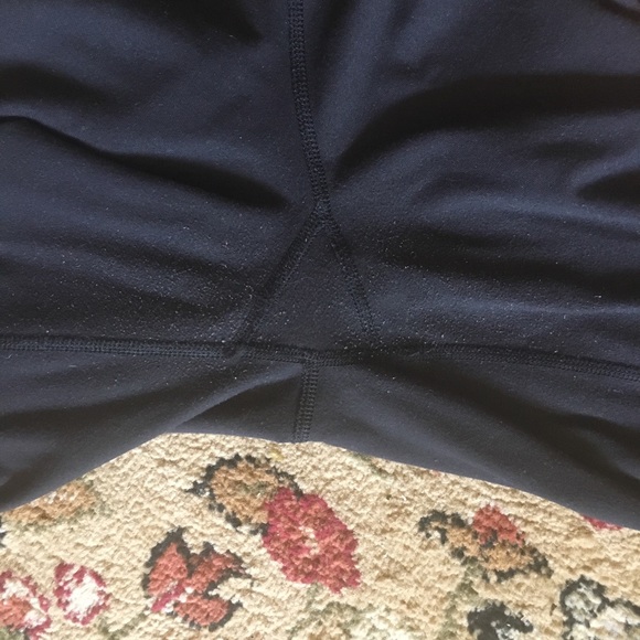 Lululemon Wunder Unders - Picture 5 of 5